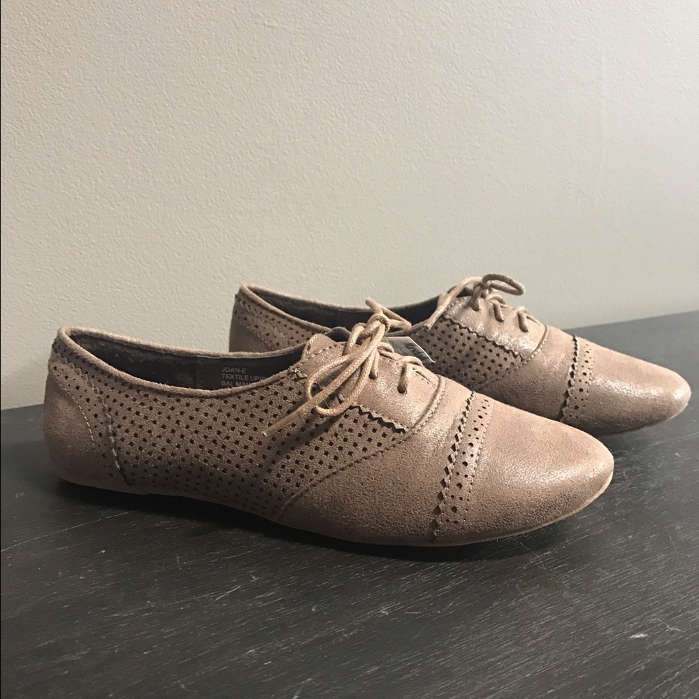 Esprit brown loafers