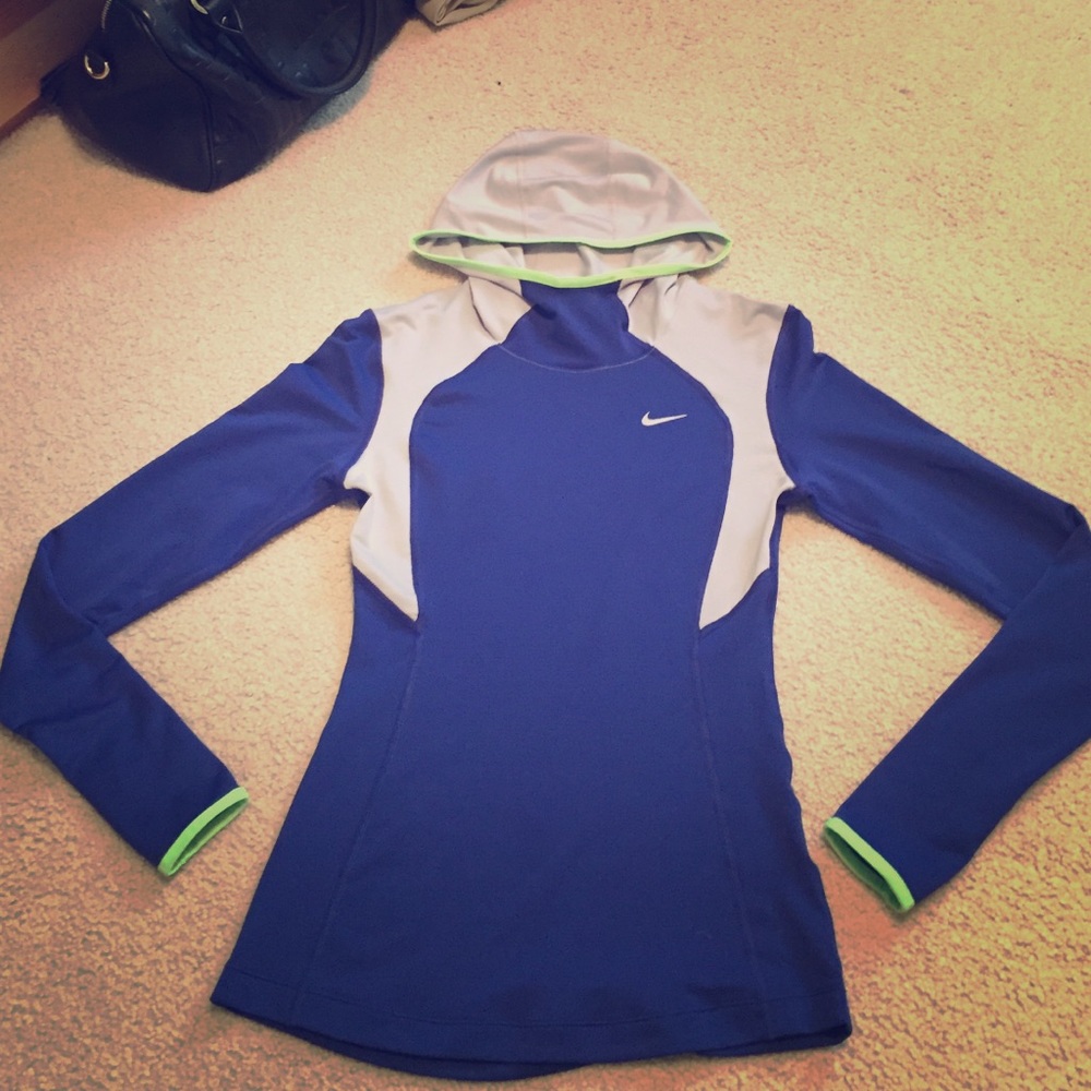 Nike dri fit running top