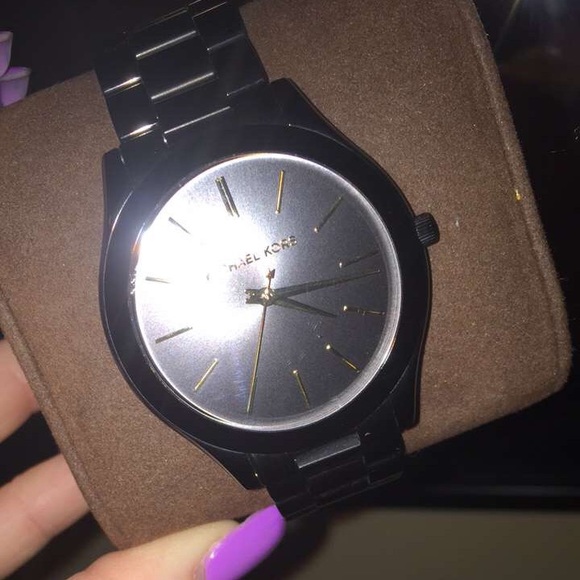 Micheal Kors watch - Picture 1 of 2