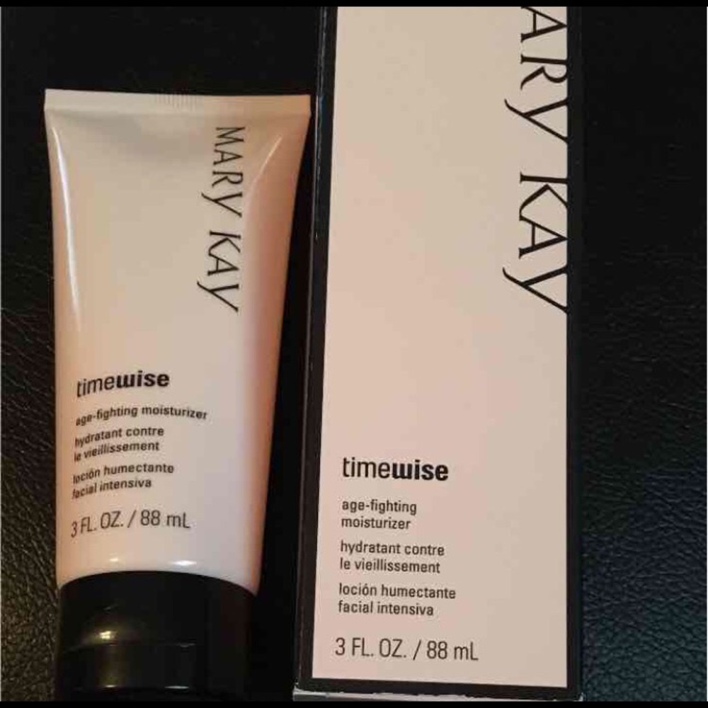 NEW Mary Kay Anti-aging Moisturizer