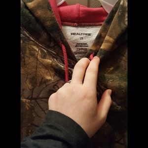 Realtree Camo/pink hoodie
