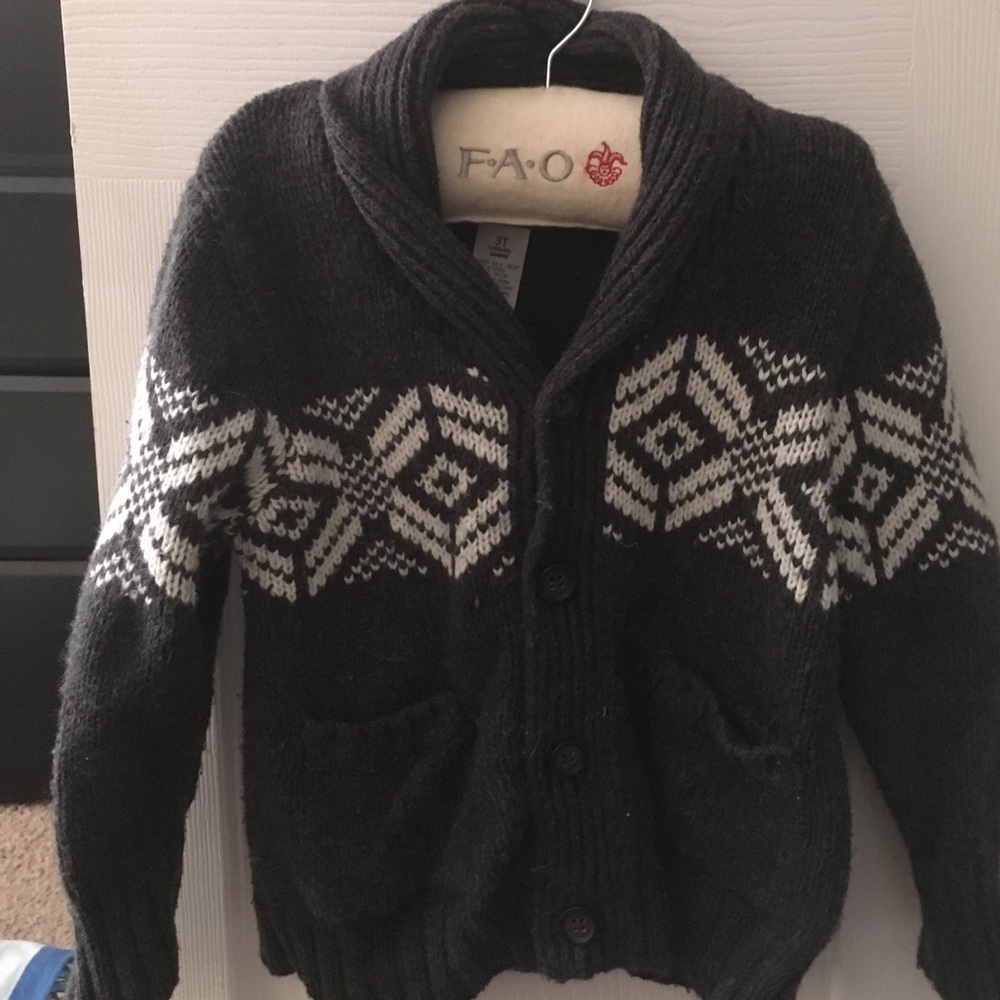 Osh kosh sweater