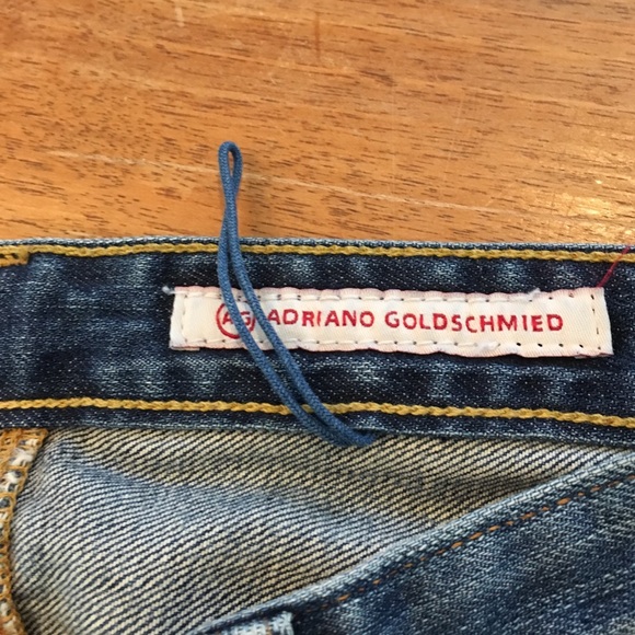 Jeans - Picture 2 of 4