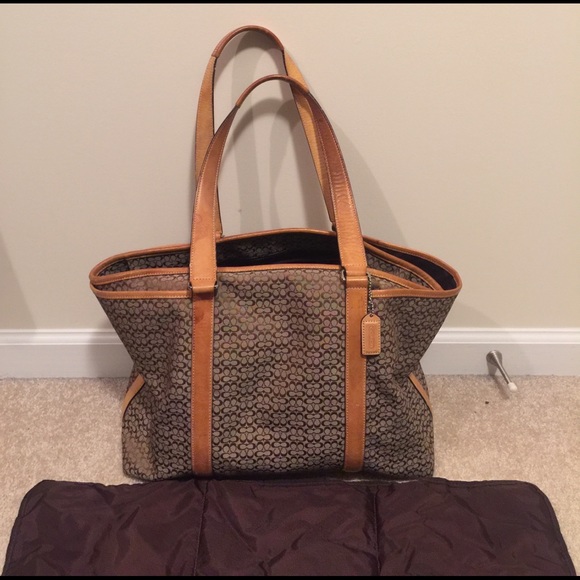 Coach diaper bag with changing pad - Picture 2 of 3