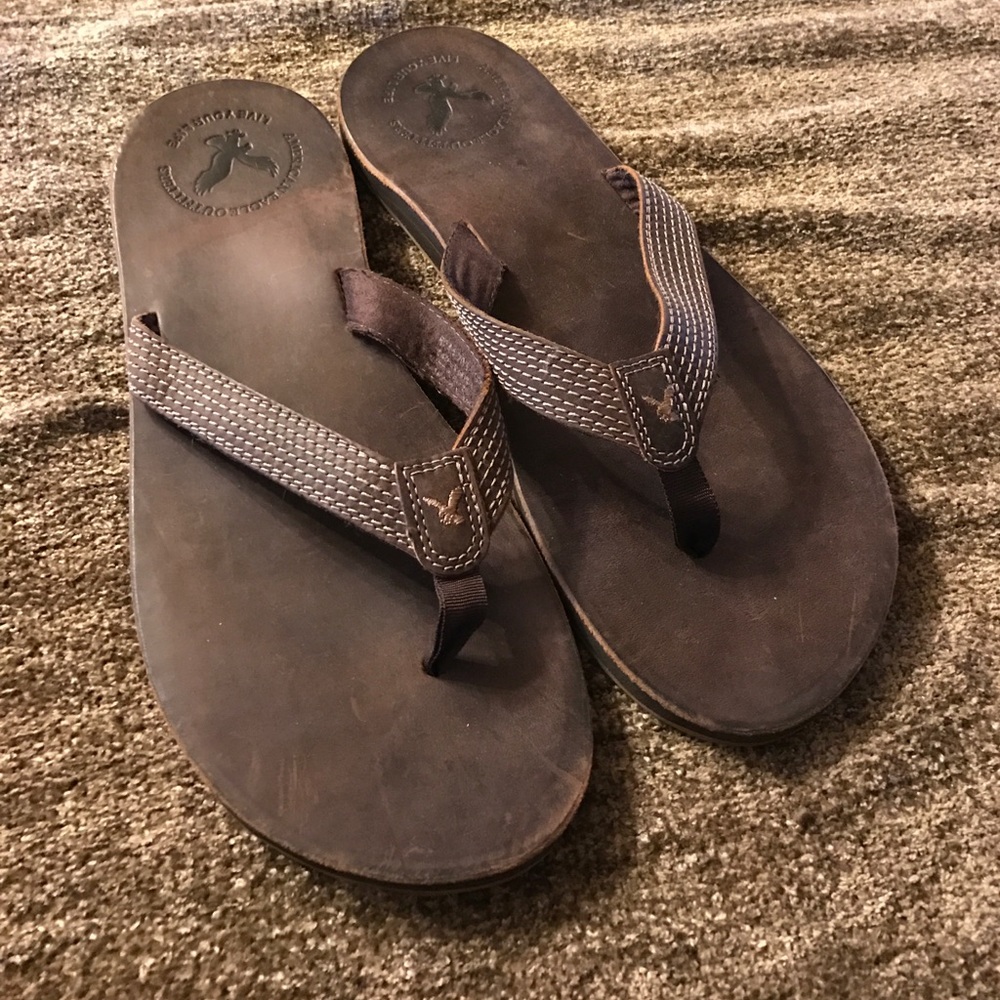 American eagle leather flip flop