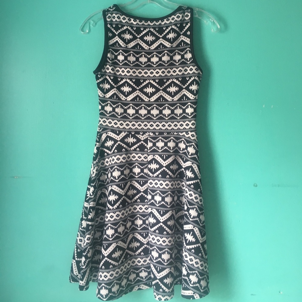 Dress size small - Picture 2 of 2