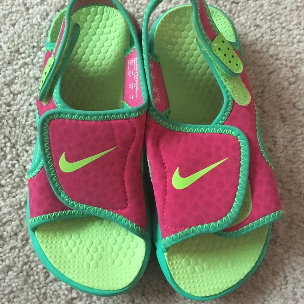 Kids nike water shoes