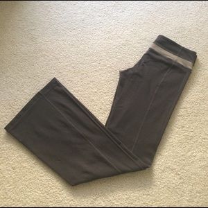 Moving Sale✨Lululemon groove pants