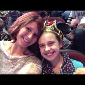 Meet your Posher, Danielle