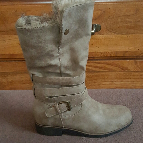 Mid calf bootie with faux fur - Picture 2 of 4