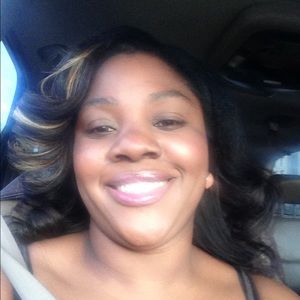 Meet your Posher, Dickenna