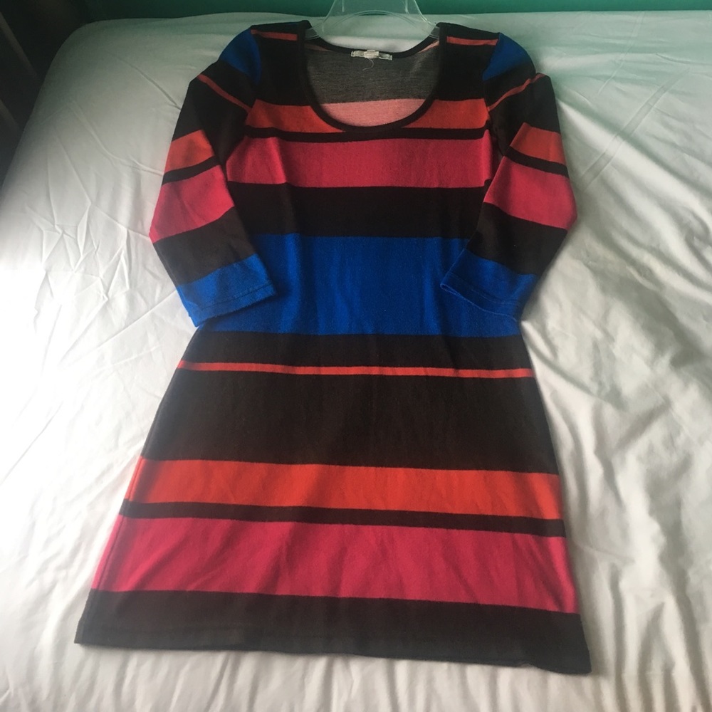 T-shirt Dress 👗 make offers‼️