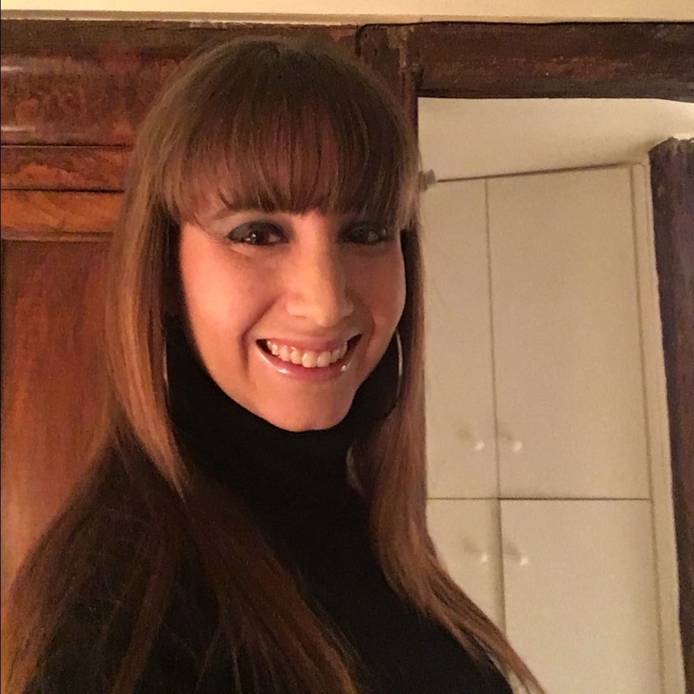 Meet your Posher, Mikaela