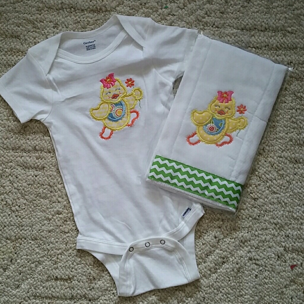 Spring bodysuit & burp cloth