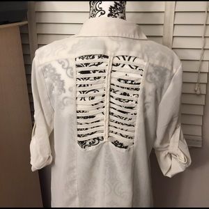 🍦🍦BLVD sheer cream blouse🍦🍦