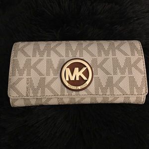 Michael Kors wallet