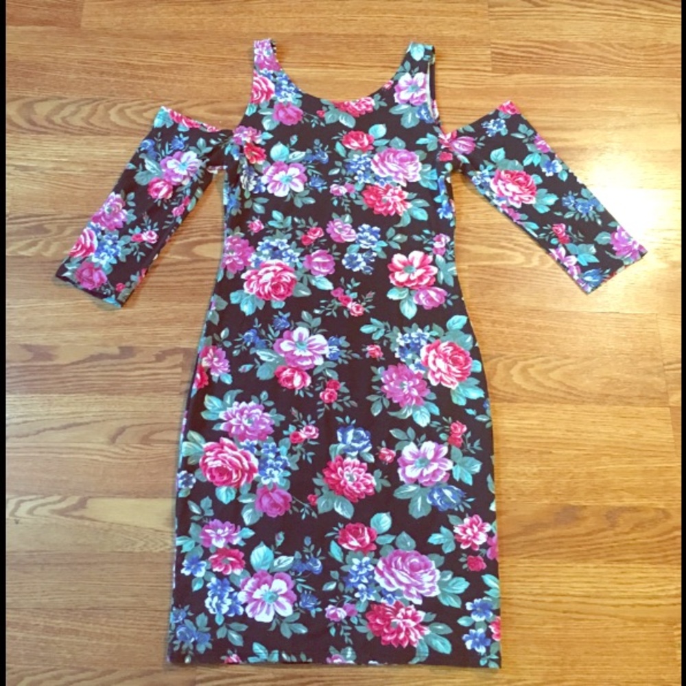 Size Small Urban Renewal Dress - Picture 1 of 3