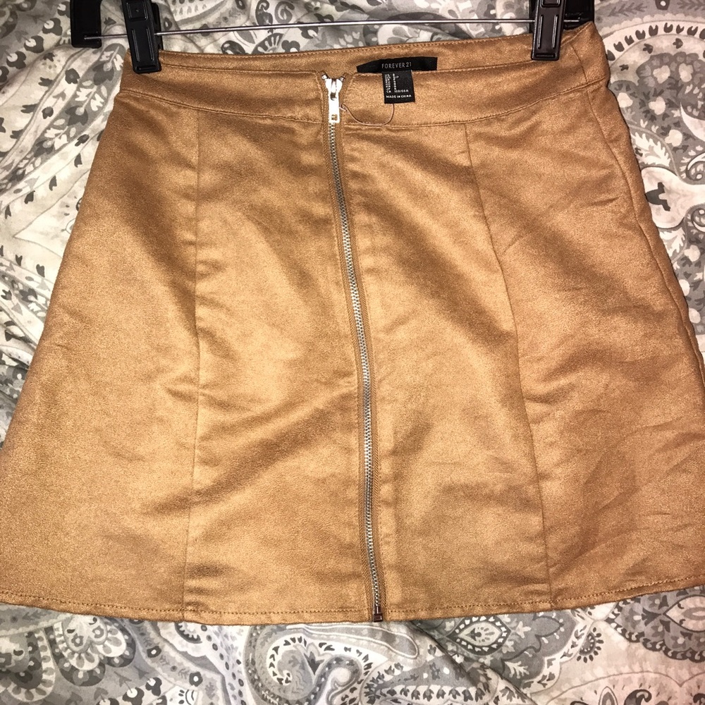 Gold skirt size S never worn