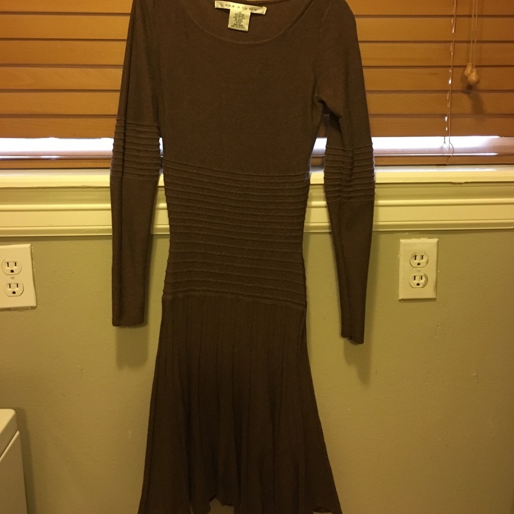 Brown max studio dress