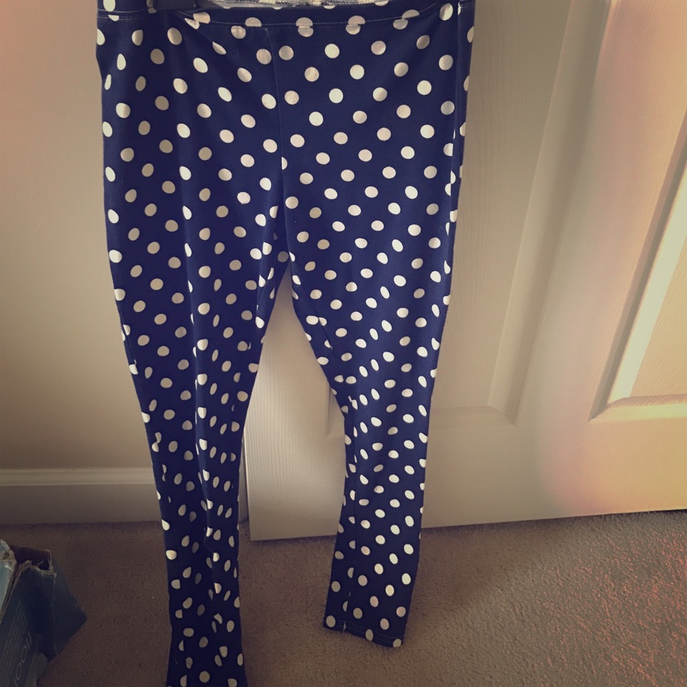 Polka dot leggings