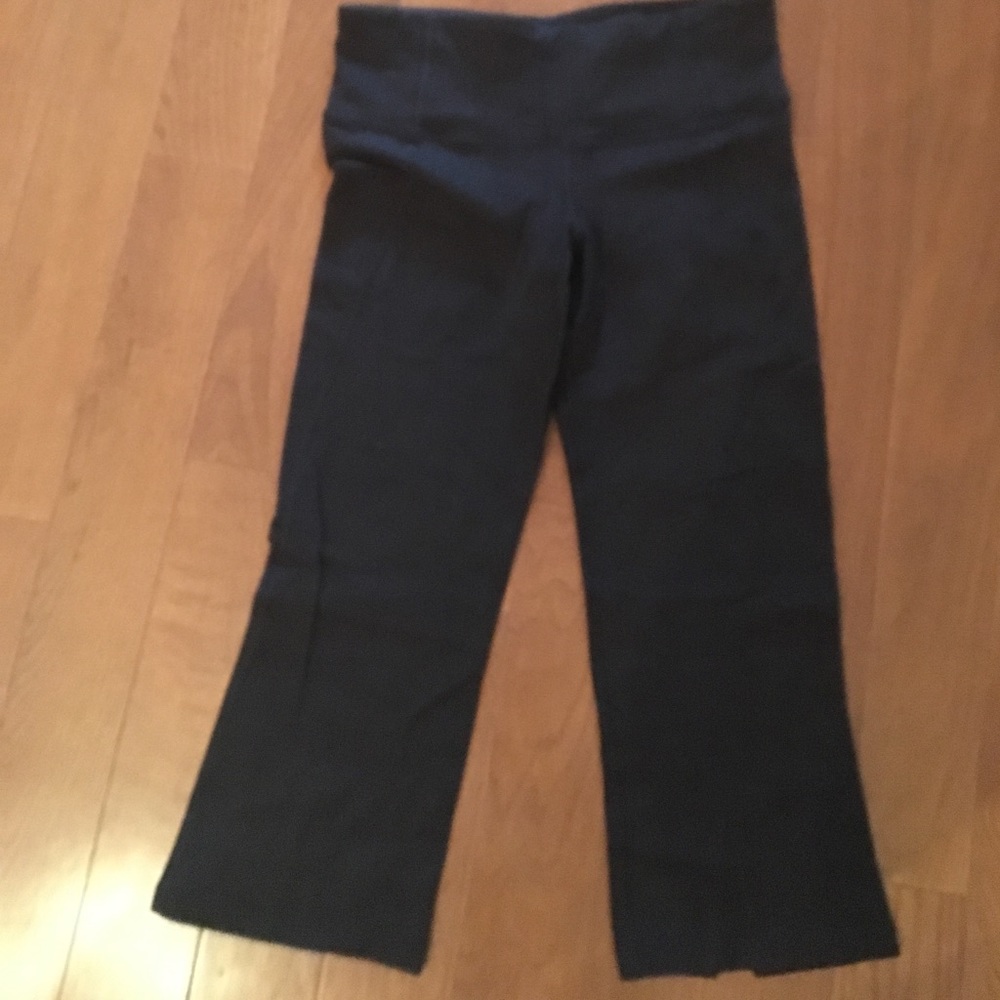 Lululemon black Crop yoga pants