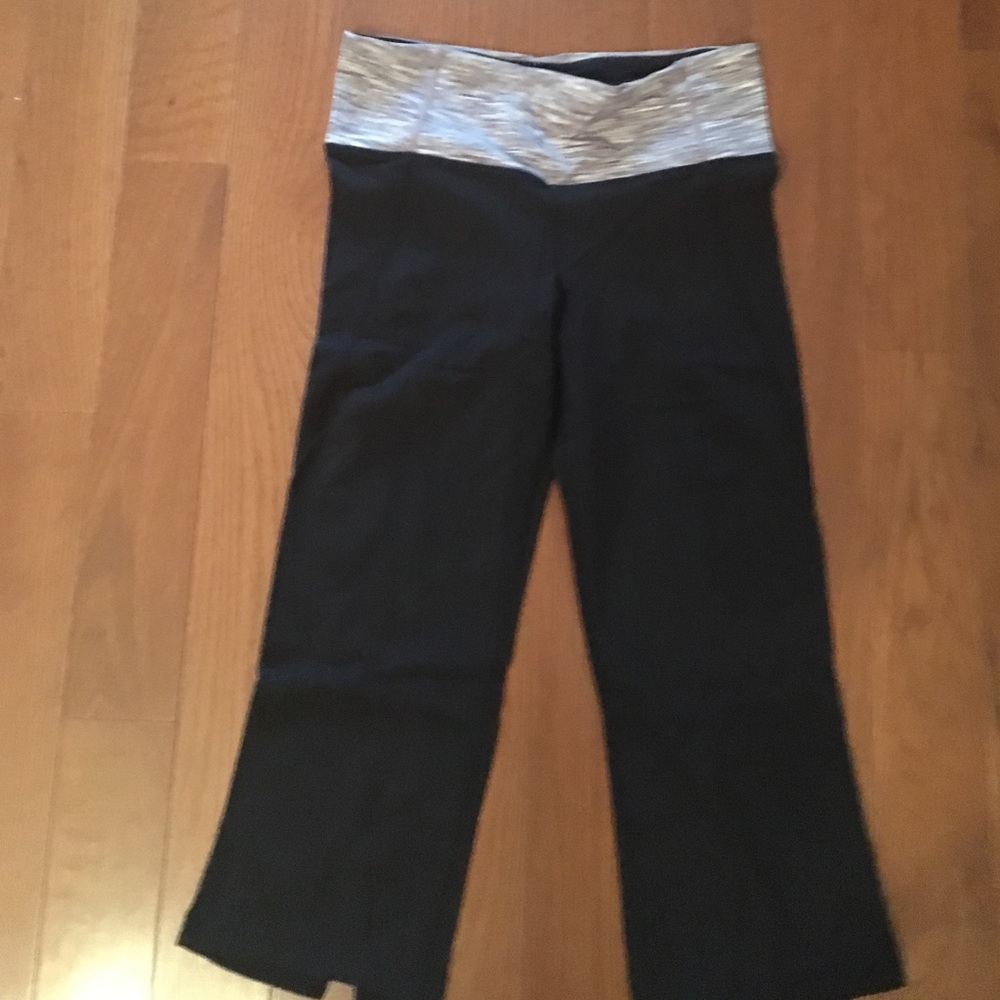 Lululemon black Crop yoga pants