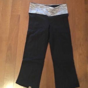 Lululemon black Crop yoga pants
