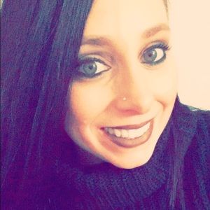 Meet your Posher, Whitney