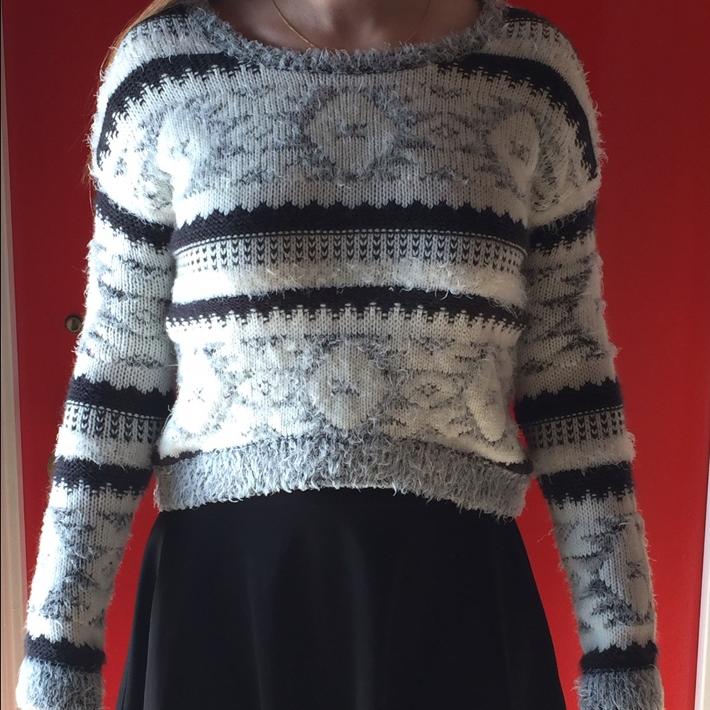 Sweater - Picture 3 of 4