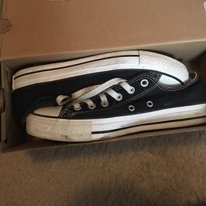 Converse low top