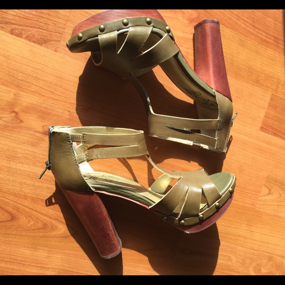 Seychelles - olive green leather Chant heels - 7.5