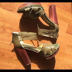 Seychelles - olive green leather Chant heels - 7.5