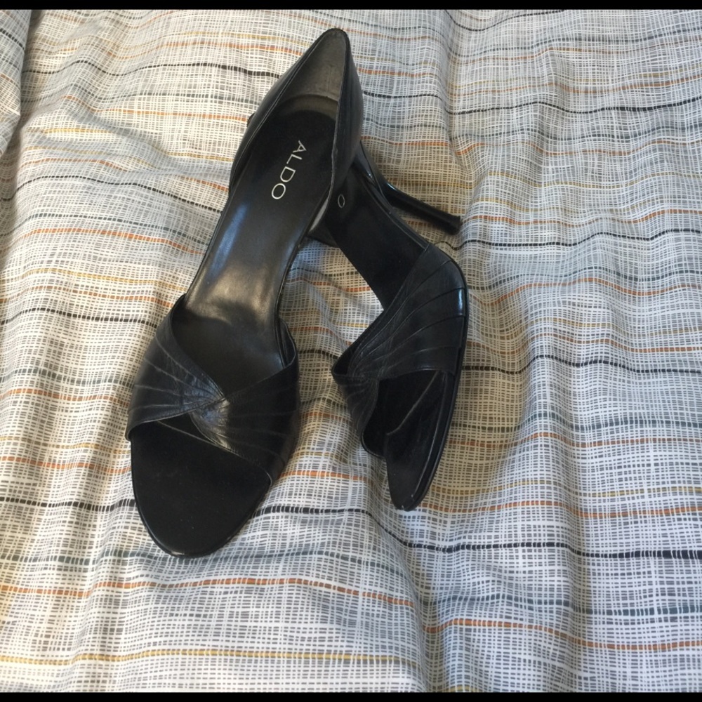 Aldo black open toe heel