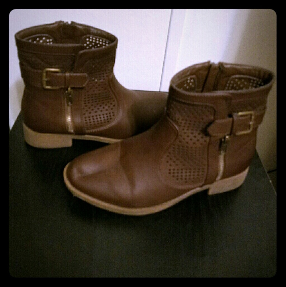 Brown ankle boots