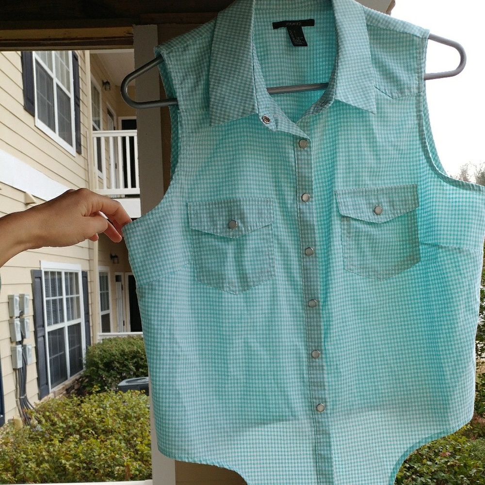 Forever 21 Button up Tank