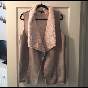 Saks fifth avenue suede vest with fur
