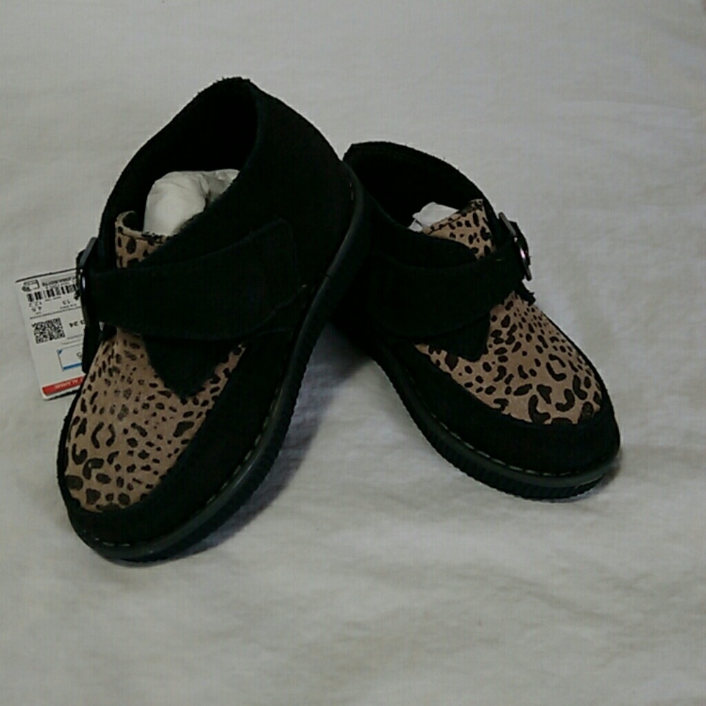 Zara baby leopard creepers