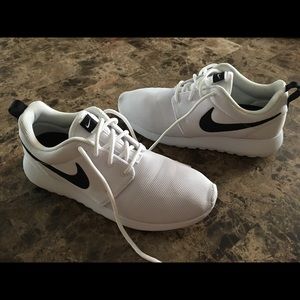 White Nike Roshe Sneakers