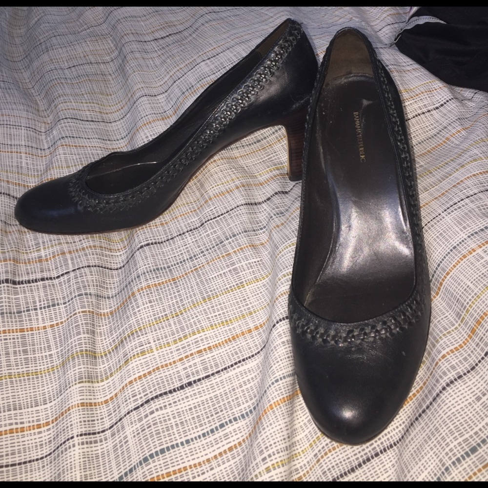 Banana republic black heels. Braided detailing