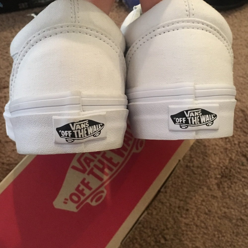 Vans - Picture 2 of 3
