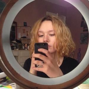 Meet your Posher, Olivia