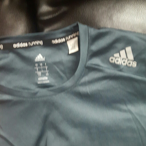 Adidas running shirt - Picture 2 of 4