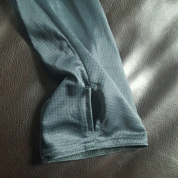 Adidas running shirt - Picture 3 of 4