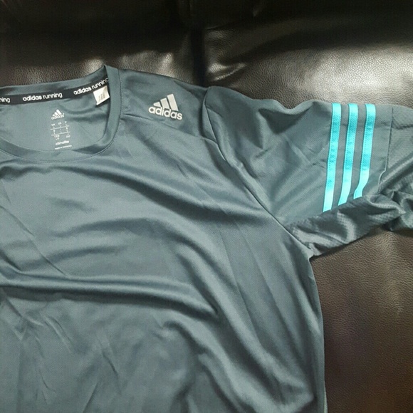 Adidas running shirt - Picture 4 of 4