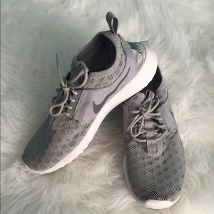 Nike Juvenate sneakers