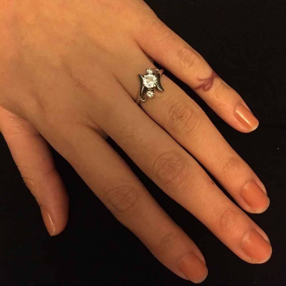 18k white gold platinum plated diamond ring *SOLD*