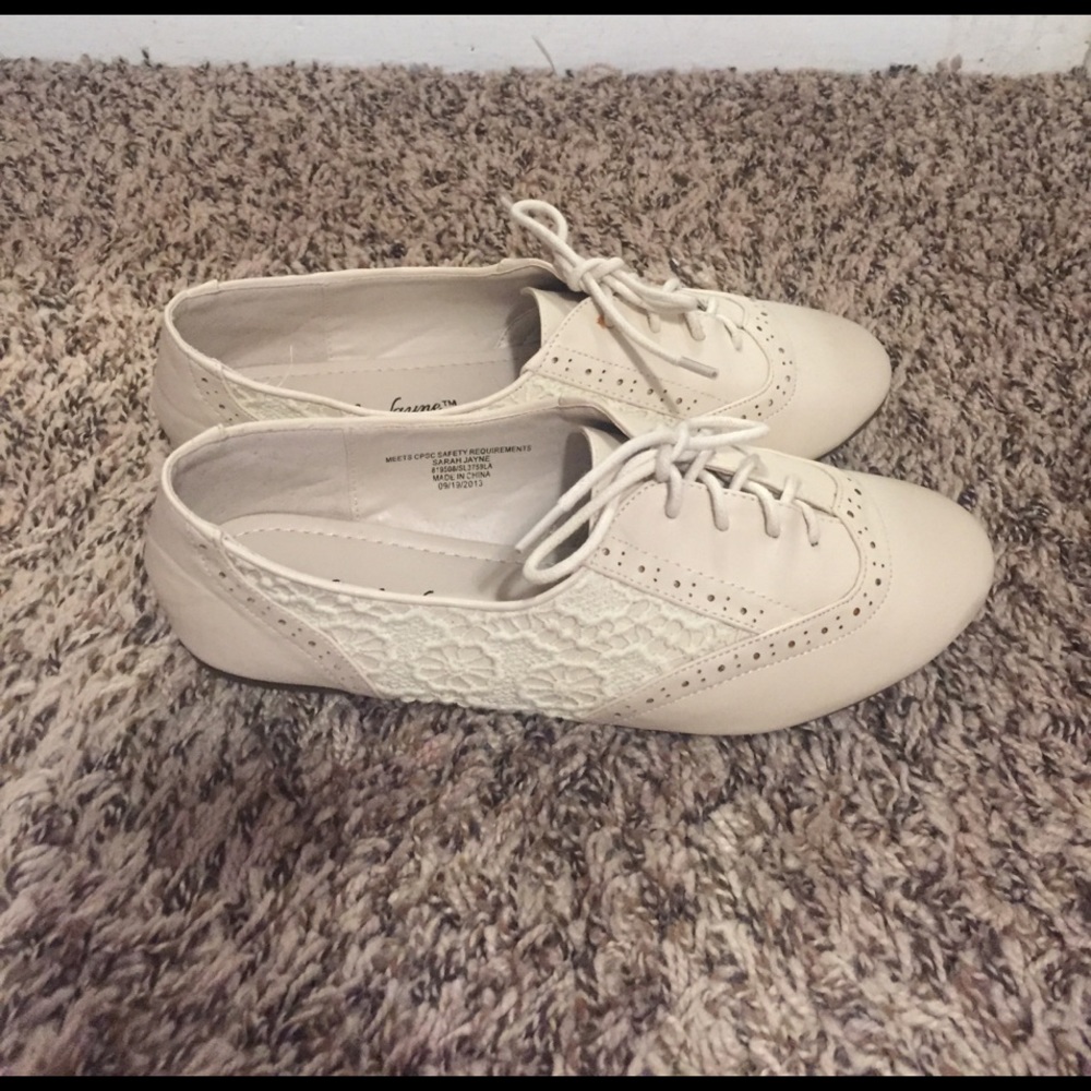Cute Sarah Janes- great condition size 6.5