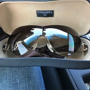 Beautiful Chanel sunglasses