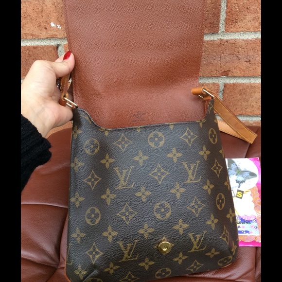 🔴SOLD🔴Authentic Louis Vuitton Musette Salsa - Picture 6 of 8