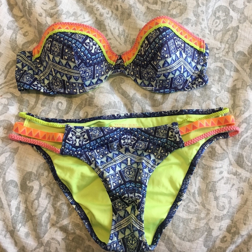 Victoria Secret strapless bikini
